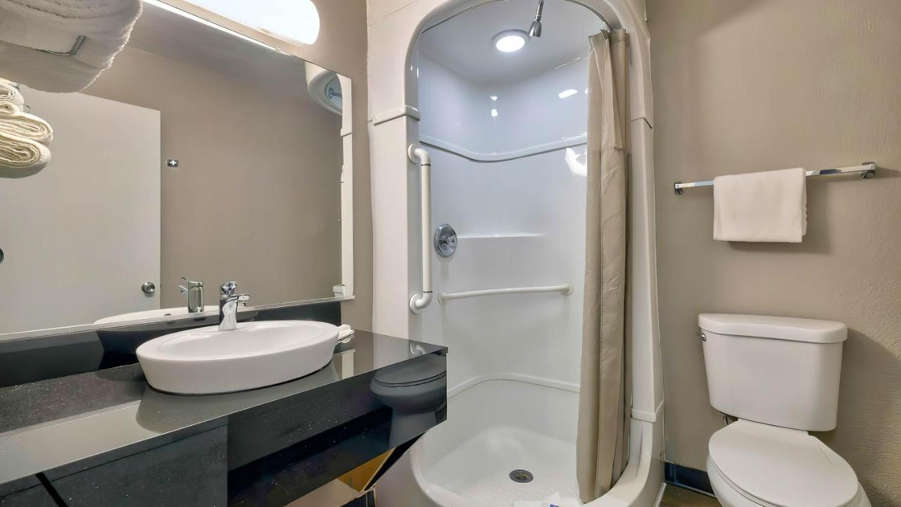 6-gallup, Nm Hotel 2*